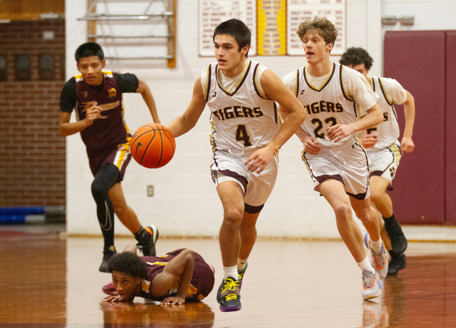 Pasquale scores 28 as tigers crush times 2 academy 54 31 eastbayri